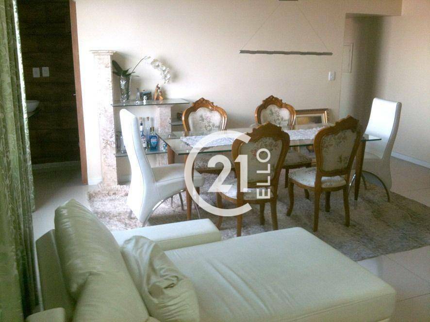 Apartamento à venda com 2 quartos, 70m² - Foto 2