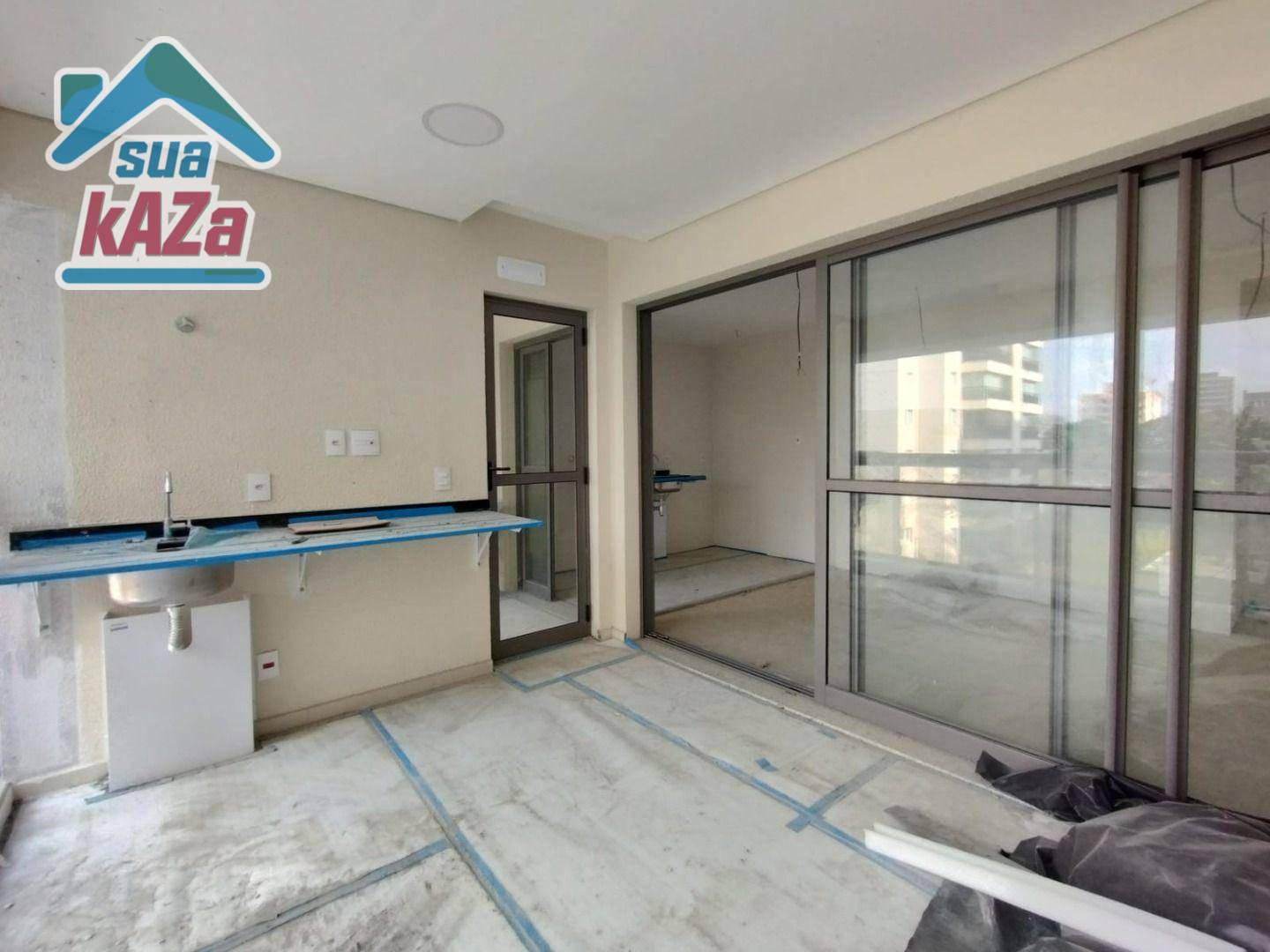 Apartamento à venda com 2 quartos, 81m² - Foto 1