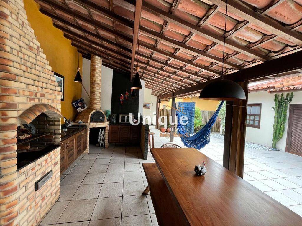 Casa de Condomínio à venda com 3 quartos, 120m² - Foto 17