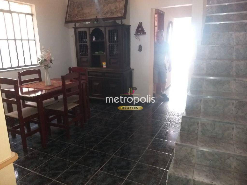 Sobrado à venda com 4 quartos, 300m² - Foto 2