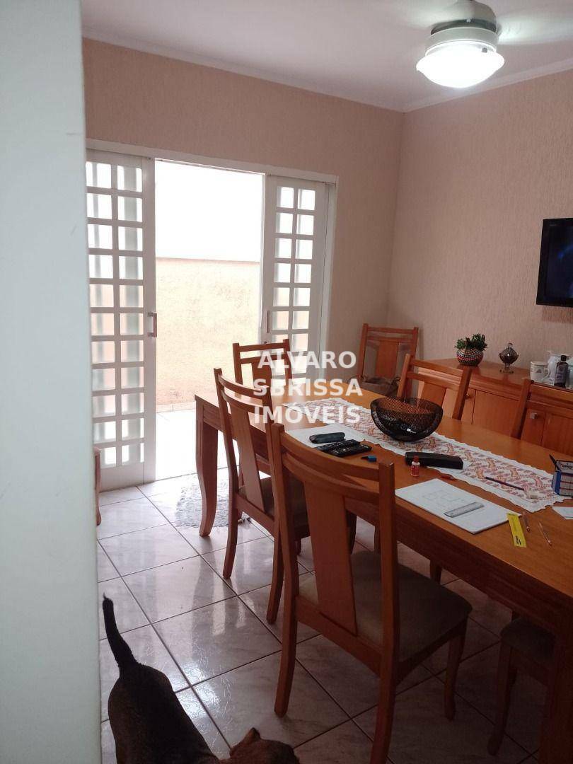 Casa à venda com 3 quartos, 160m² - Foto 6