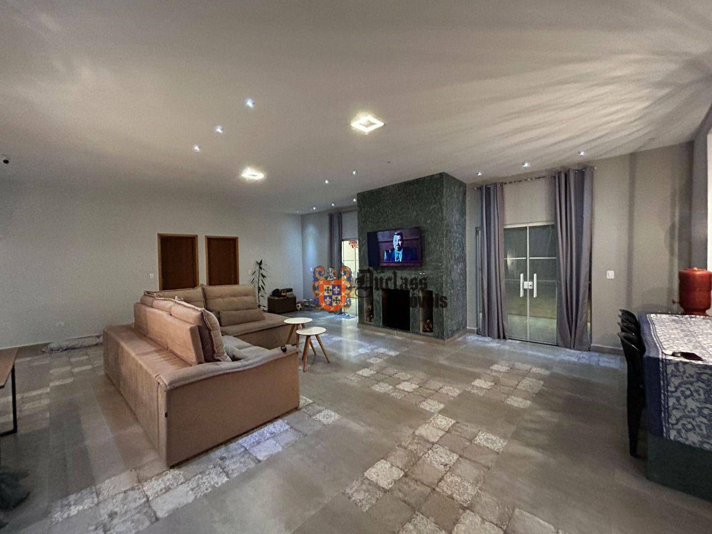 Chácara à venda com 4 quartos, 300m² - Foto 24