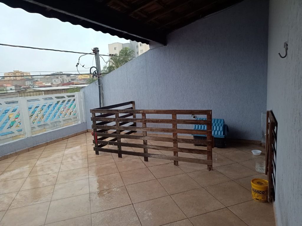 Casa à venda com 3 quartos, 200m² - Foto 23