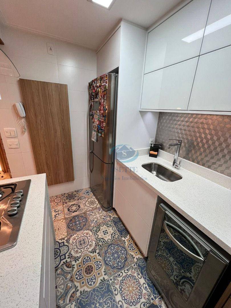 Apartamento à venda com 3 quartos, 82m² - Foto 14