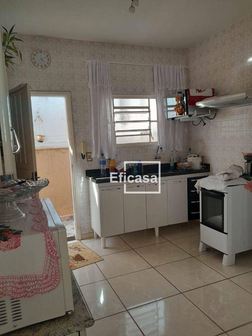 Casa à venda com 3 quartos, 120m² - Foto 23