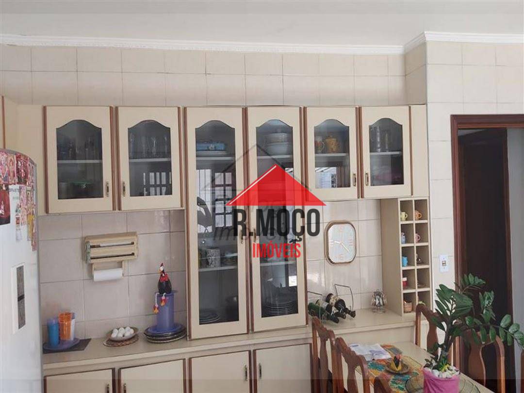 Casa à venda com 3 quartos, 238m² - Foto 25