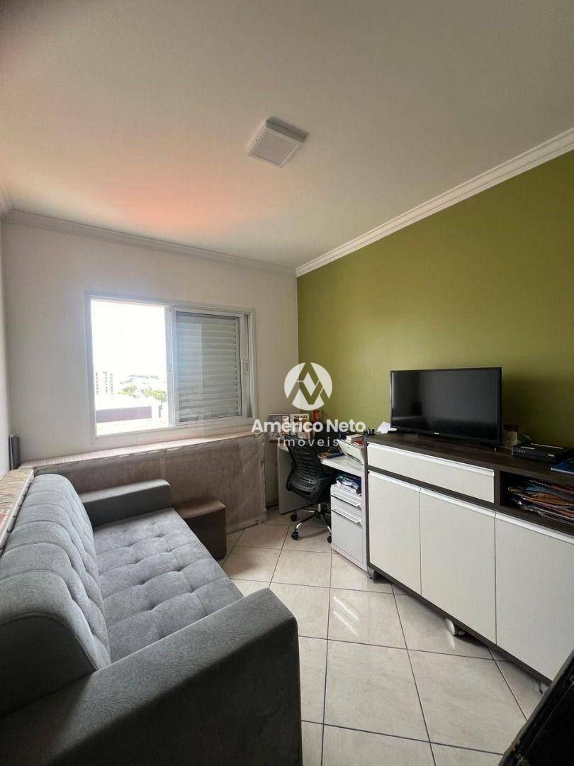 Apartamento à venda com 3 quartos, 105m² - Foto 30