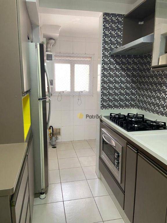 Apartamento à venda com 3 quartos, 87m² - Foto 9