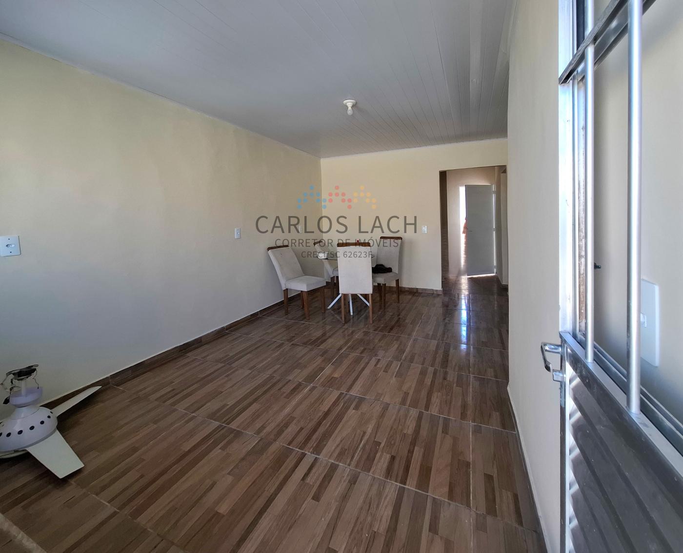 Casa à venda com 2 quartos, 112m² - Foto 2