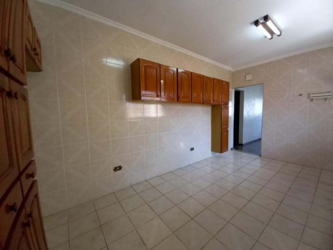 Casa à venda com 2 quartos, 189m² - Foto 6