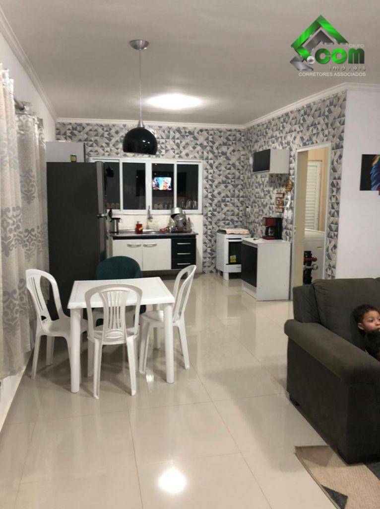 Casa à venda com 2 quartos, 77m² - Foto 7