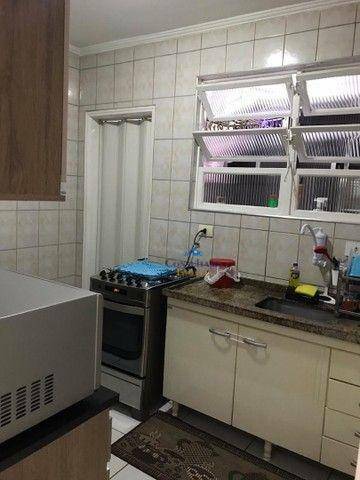 Apartamento à venda com 2 quartos, 70m² - Foto 11