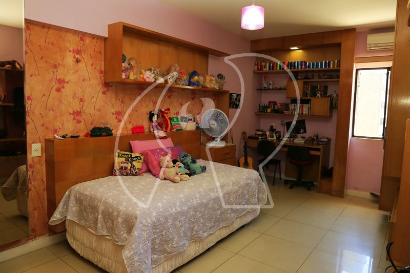 Apartamento à venda com 3 quartos, 193m² - Foto 10