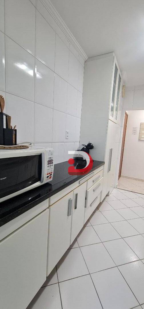 Apartamento para alugar com 3 quartos, 98m² - Foto 7