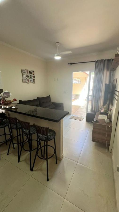 Casa à venda com 2 quartos, 125m² - Foto 7