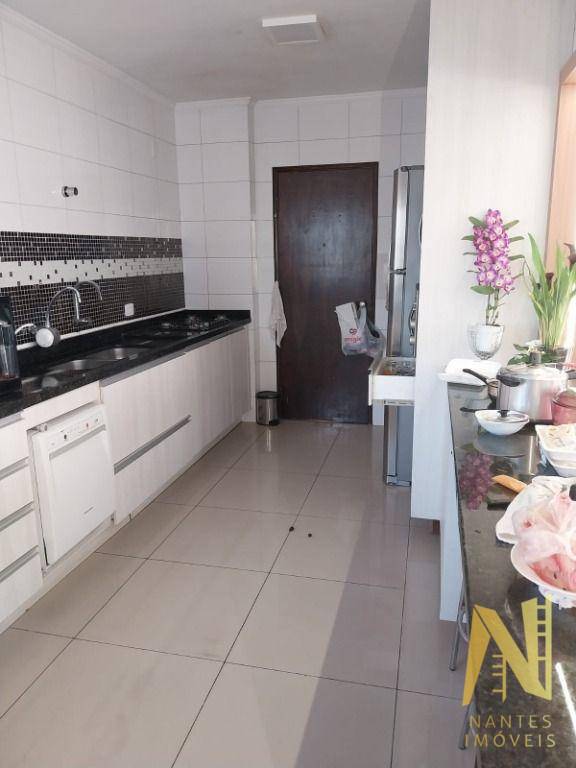 Apartamento à venda com 3 quartos, 122m² - Foto 8