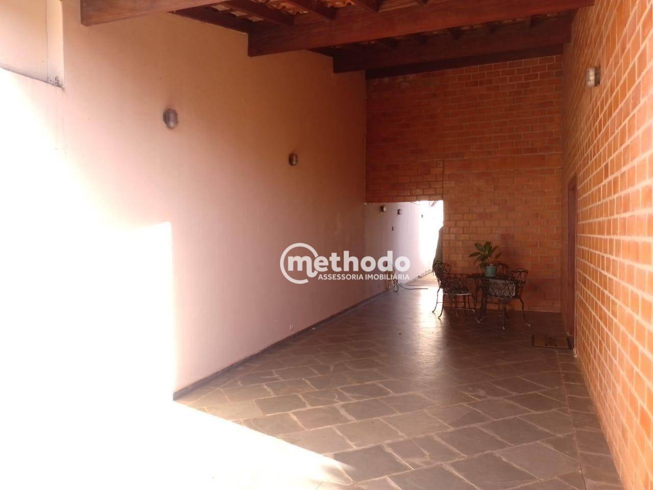 Casa de Condomínio à venda com 3 quartos, 300m² - Foto 4