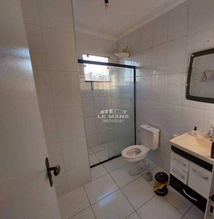 Casa à venda com 3 quartos, 200m² - Foto 13
