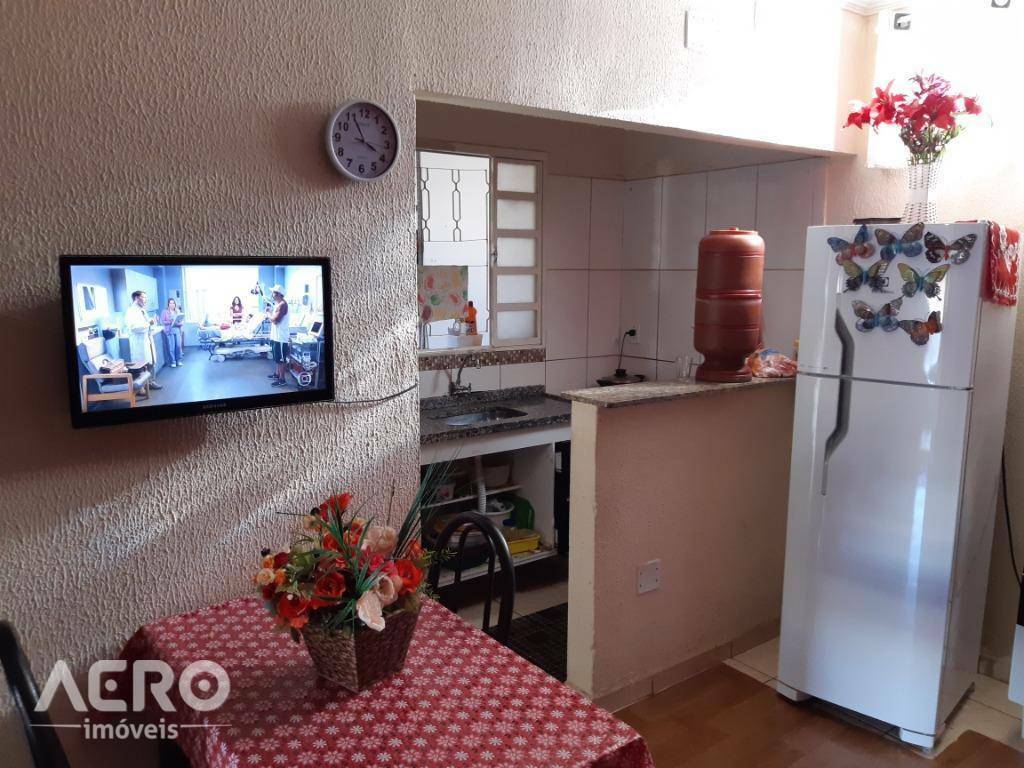 Casa à venda com 3 quartos, 297m² - Foto 23