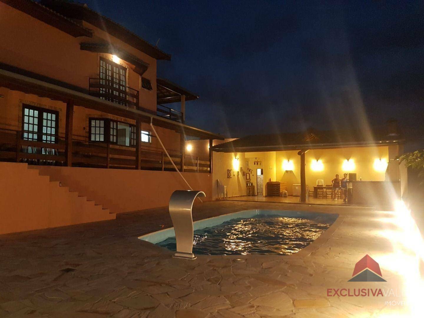 Casa à venda com 3 quartos, 280m² - Foto 9
