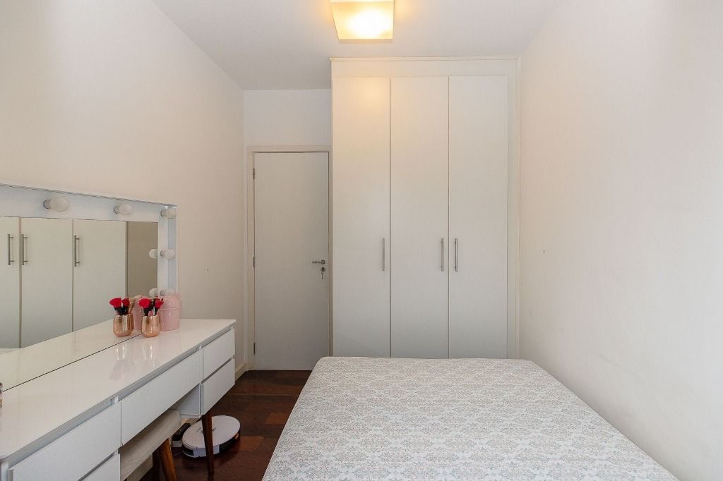 Apartamento à venda com 3 quartos, 93m² - Foto 7