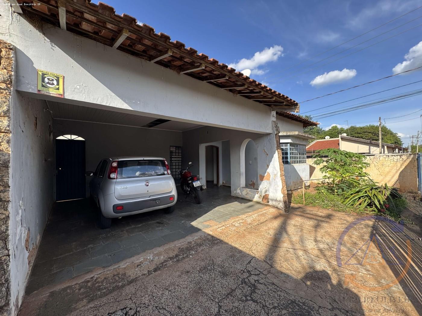 Casa à venda com 3 quartos, 308m² - Foto 2