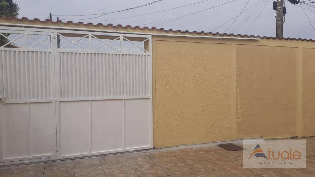 Casa à venda com 3 quartos, 140m² - Foto 1