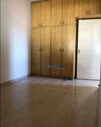 Casa à venda com 2 quartos, 215m² - Foto 10