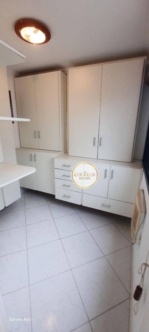 Apartamento à venda com 3 quartos, 172m² - Foto 7