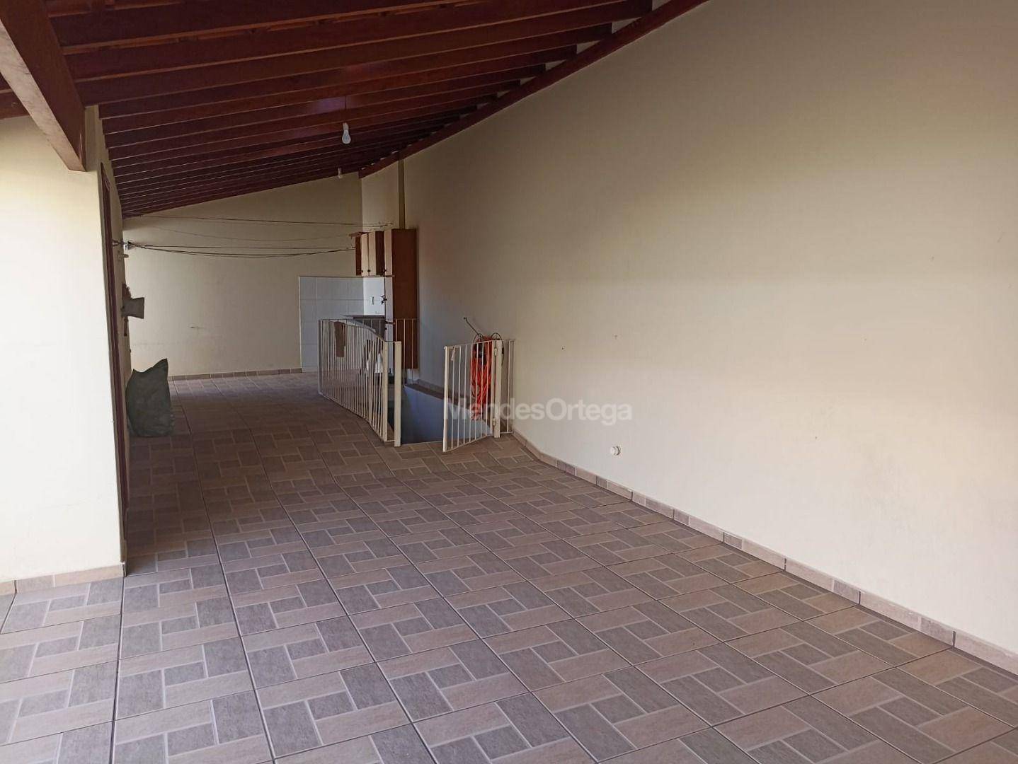 Casa à venda com 2 quartos, 120m² - Foto 14