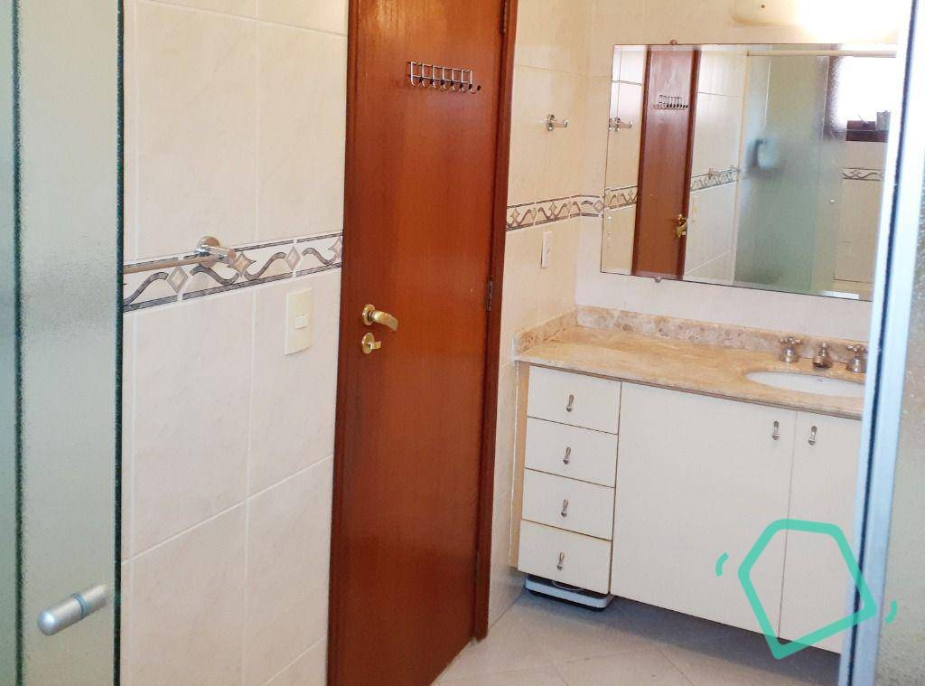 Casa de Condomínio à venda com 3 quartos, 232m² - Foto 13