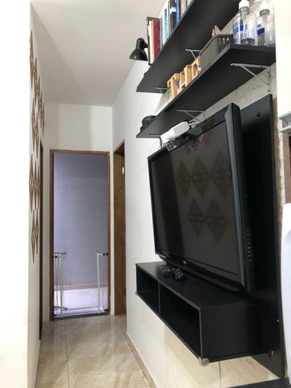 Apartamento à venda com 2 quartos, 40m² - Foto 5