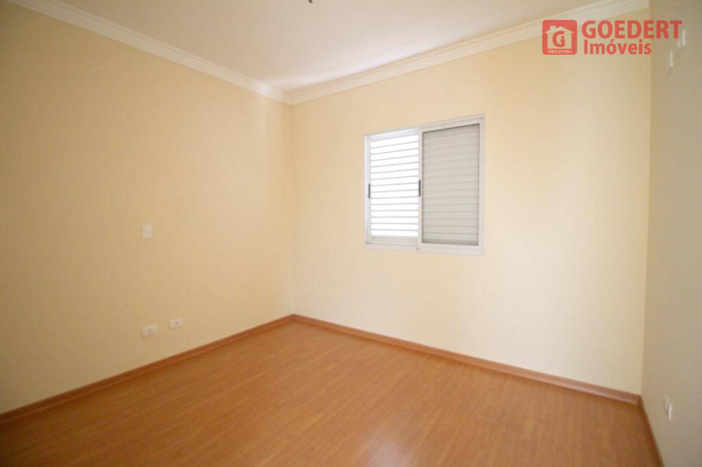 Sobrado à venda com 4 quartos, 190m² - Foto 32