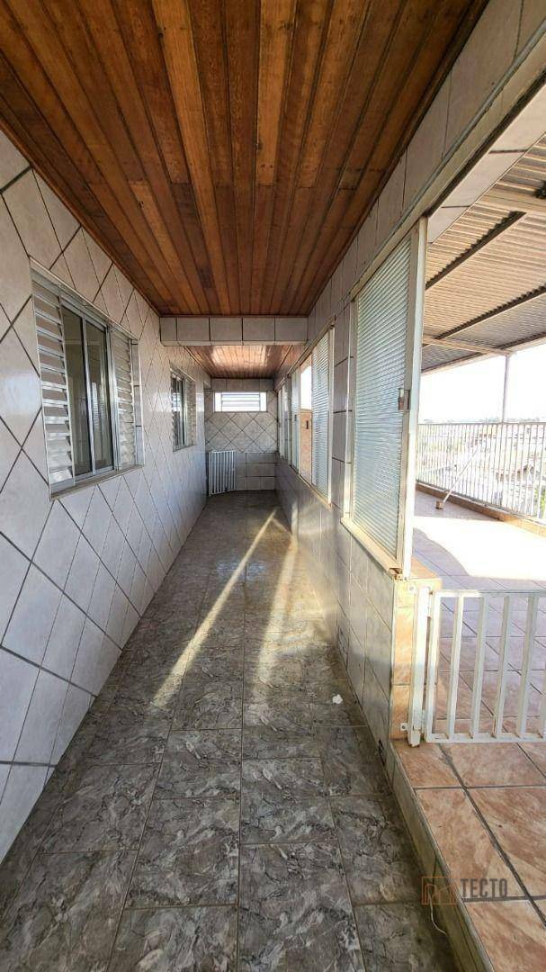 Casa à venda com 2 quartos, 250m² - Foto 12