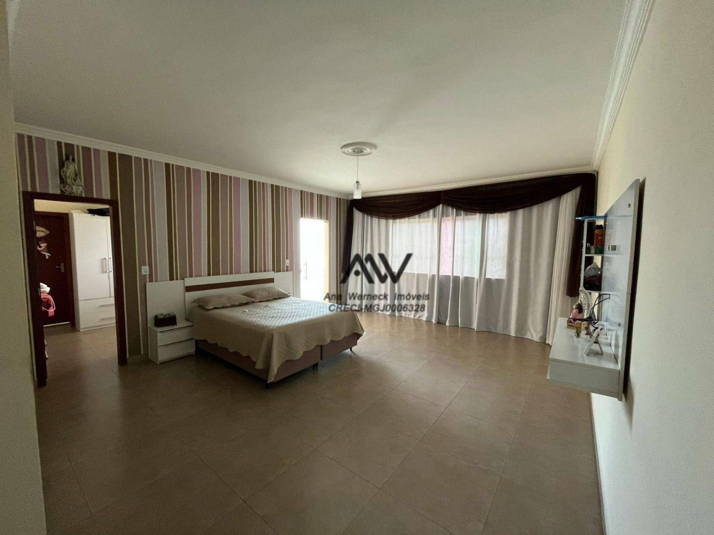 Casa à venda com 4 quartos, 344m² - Foto 26