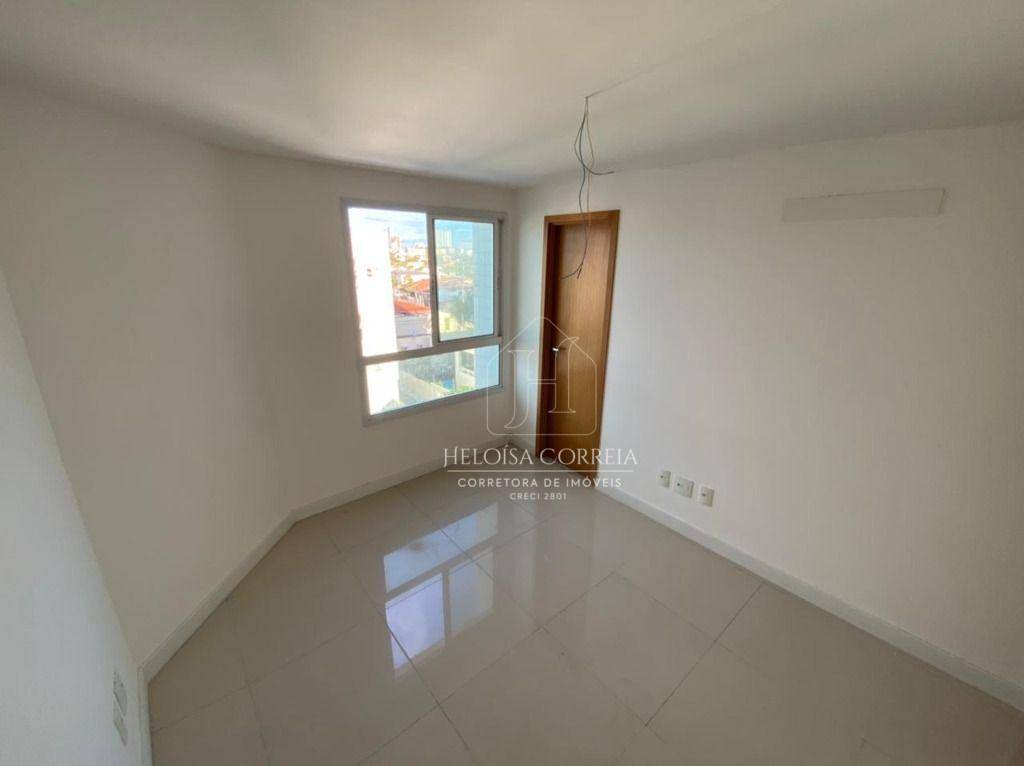 Apartamento à venda com 3 quartos, 141m² - Foto 13