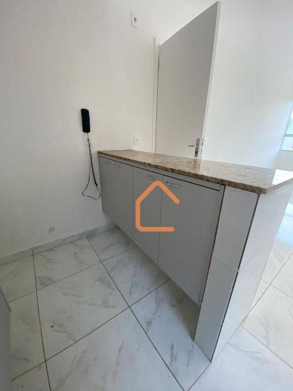 Apartamento à venda com 2 quartos, 50m² - Foto 2