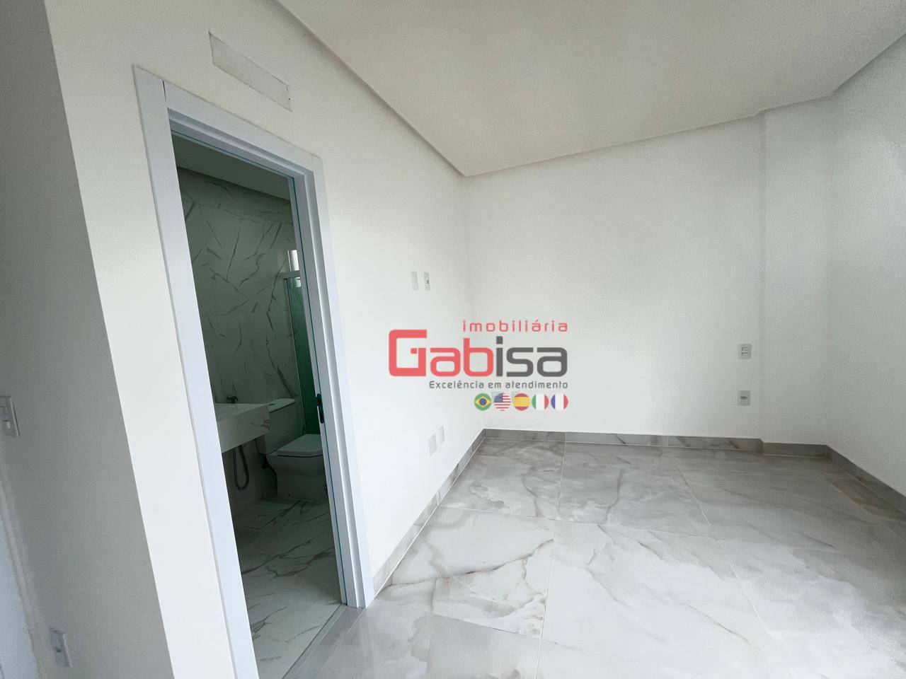 Apartamento para alugar com 4 quartos, 160m² - Foto 14