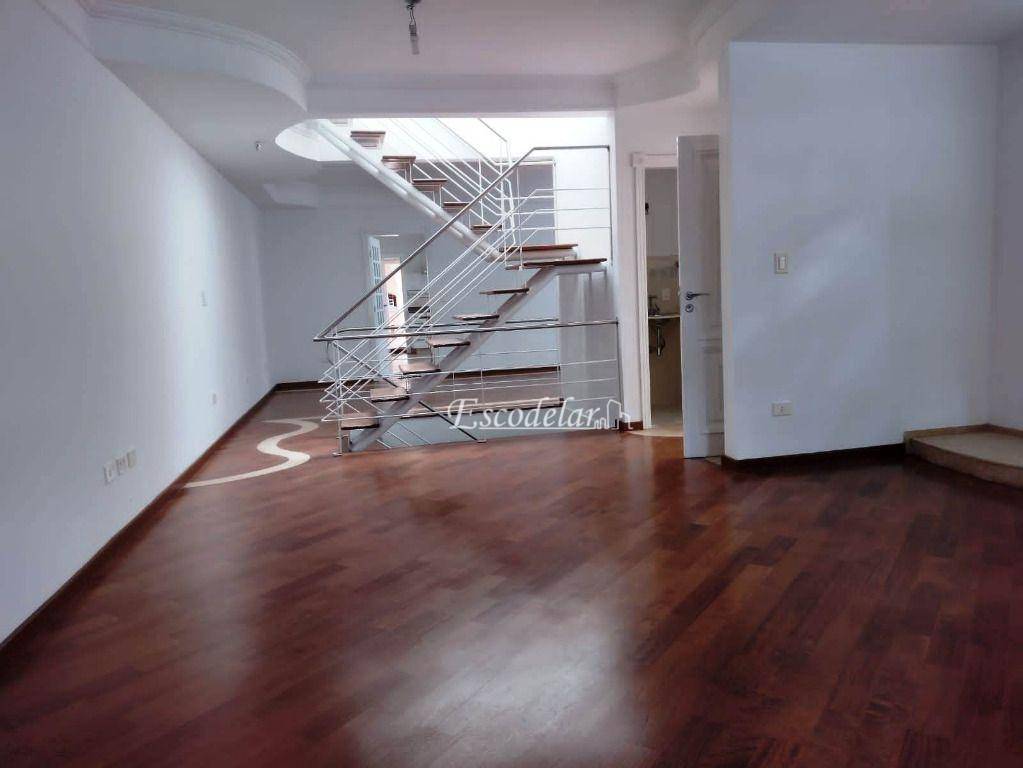 Sobrado à venda com 3 quartos, 210m² - Foto 2