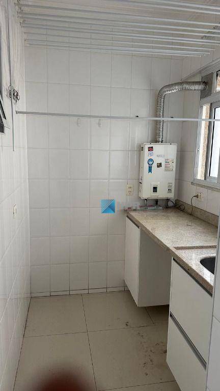 Apartamento à venda com 3 quartos, 142m² - Foto 4