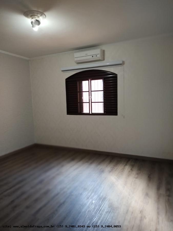 Casa à venda com 3 quartos, 200m² - Foto 30