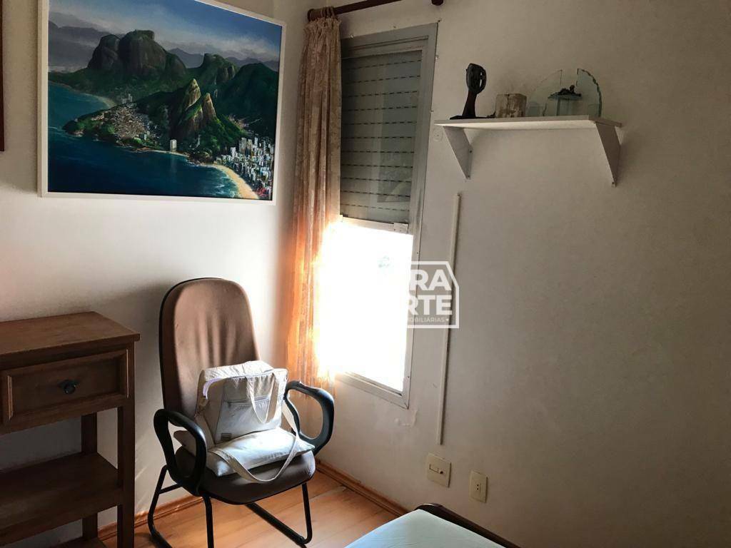 Apartamento à venda com 3 quartos, 165m² - Foto 17