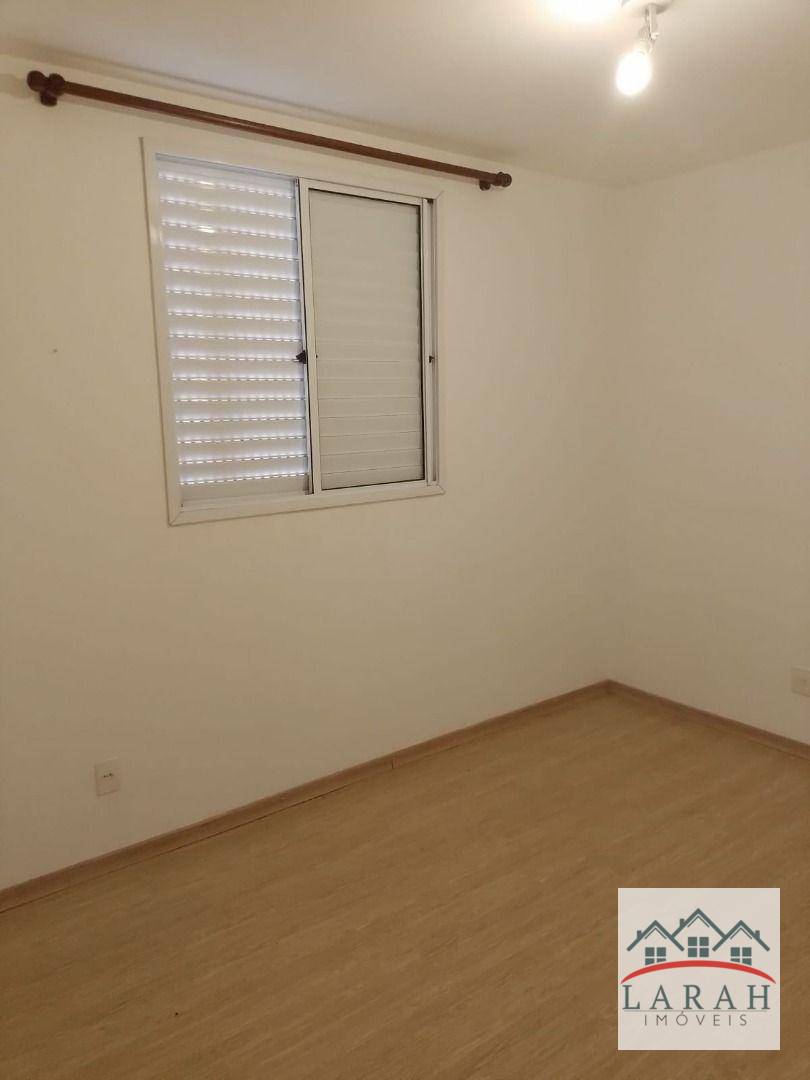 Apartamento à venda com 3 quartos, 70m² - Foto 3