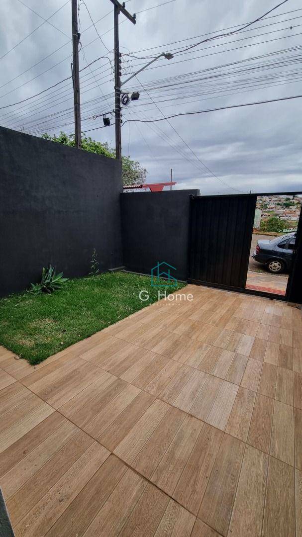 Casa à venda com 2 quartos, 72m² - Foto 13