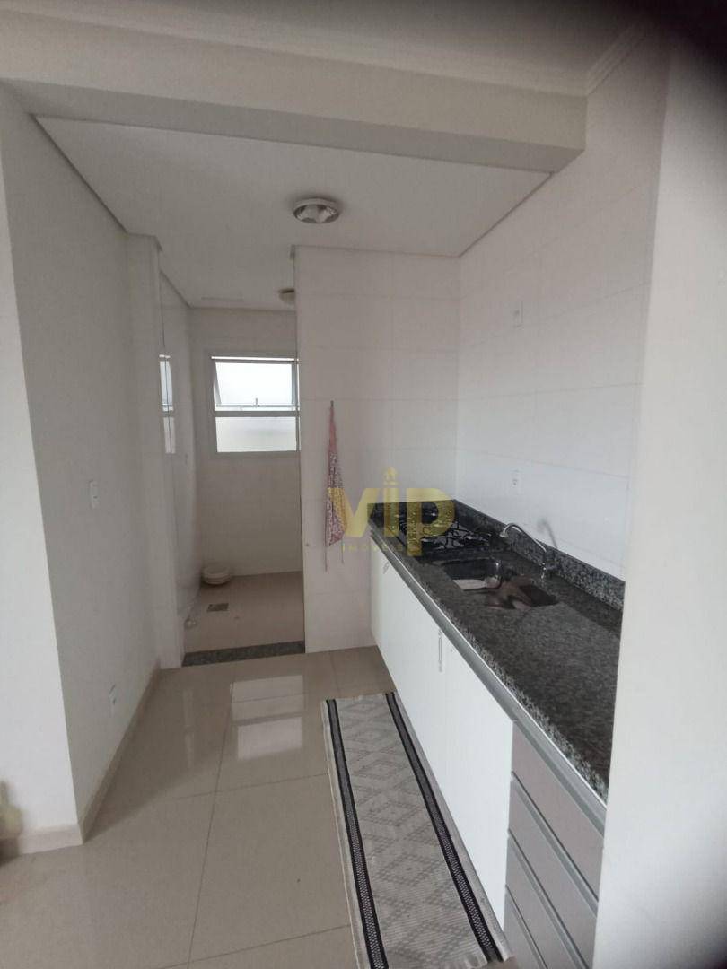 Apartamento para alugar com 2 quartos, 70m² - Foto 10