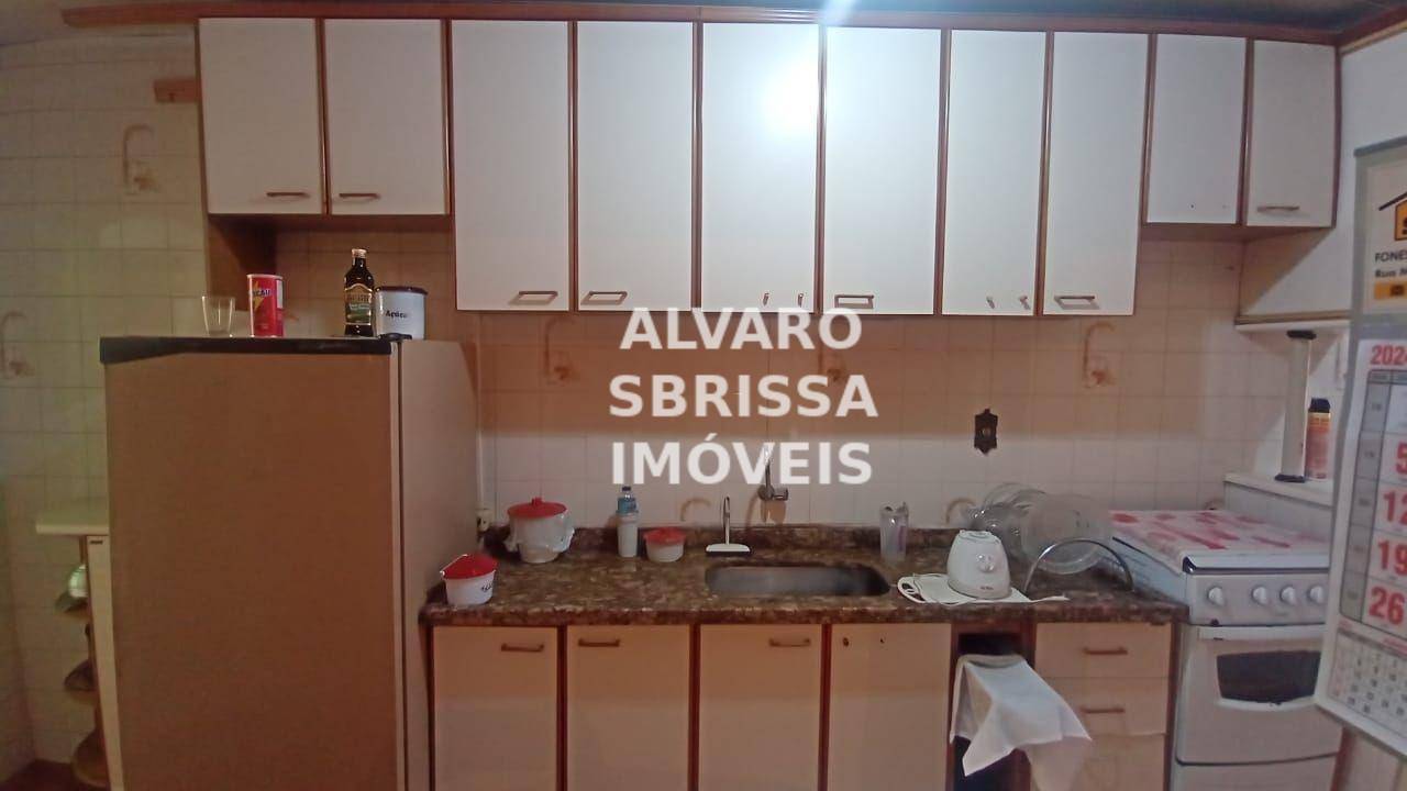 Casa à venda com 2 quartos, 90m² - Foto 2