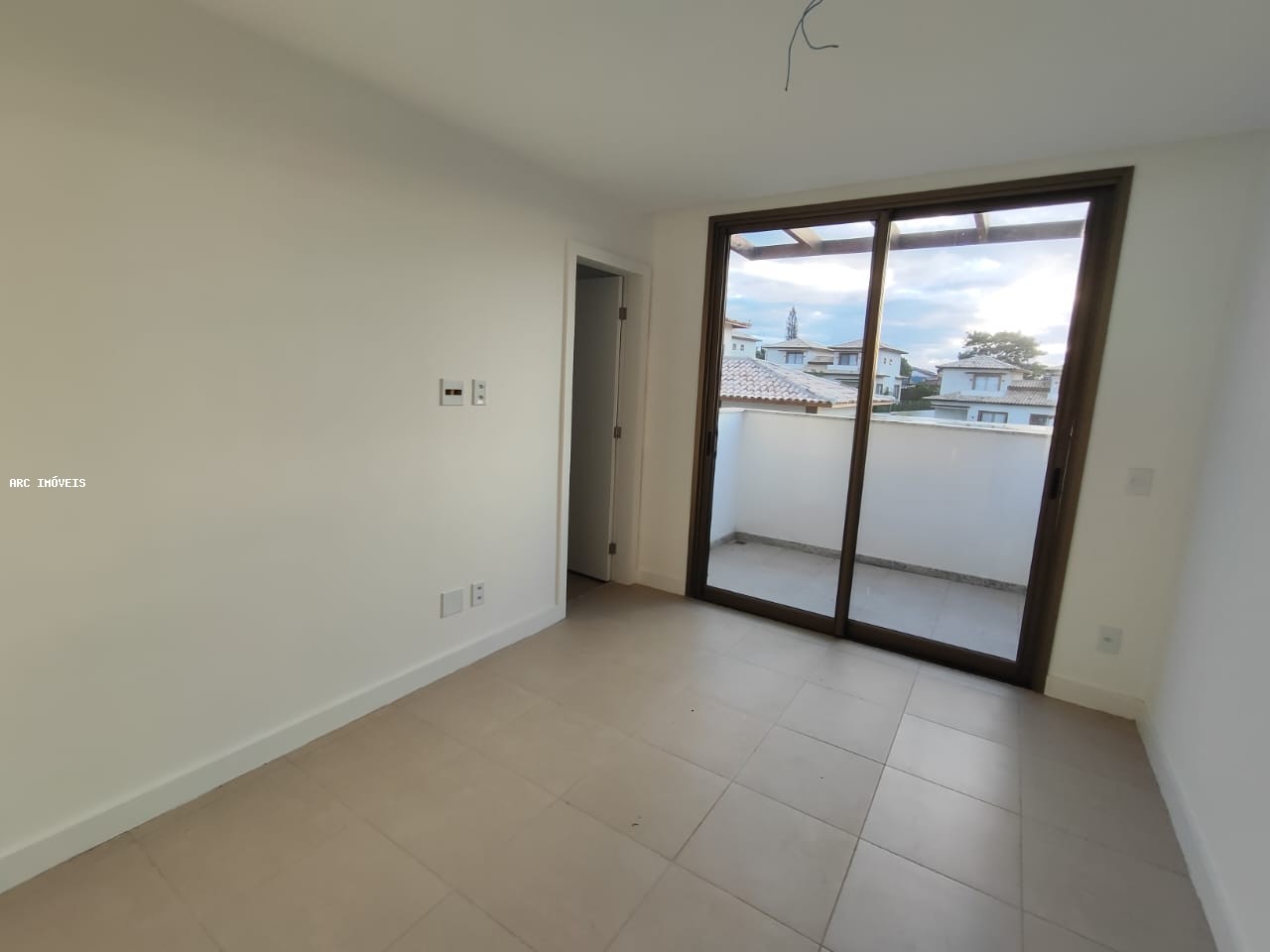 Casa de Condomínio à venda com 4 quartos, 312m² - Foto 19