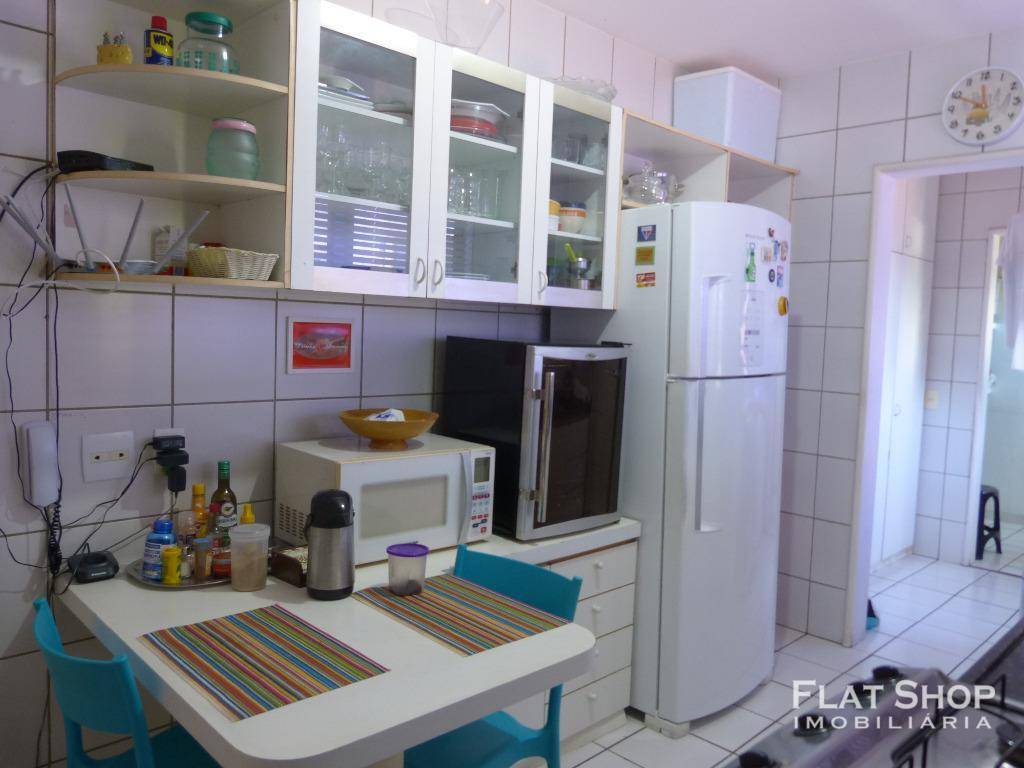 Apartamento à venda com 3 quartos, 135m² - Foto 32