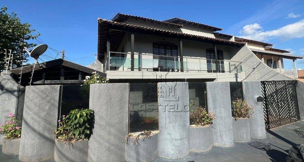 Sobrado, 3 quartos, 178 m² - Foto 1