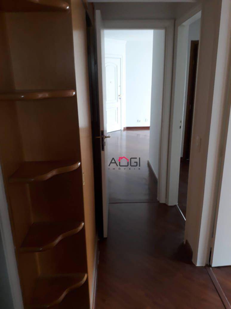 Apartamento para alugar com 2 quartos, 90m² - Foto 16